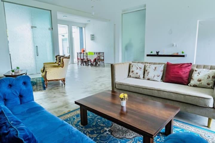 Villa 38 Padukka Exteriör bild